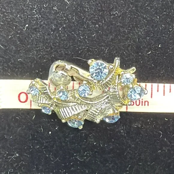 Vintage Signed Coro Blue Rhinestone Wreath Brooch Earring Set Silver Tone 1950s - Picture 14 of 16